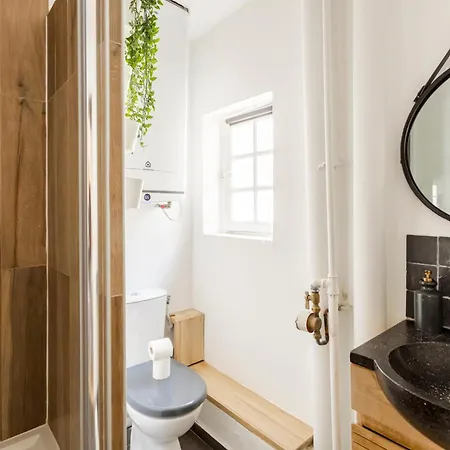 M1 - Magnificent In Le Marais's Heart Paris