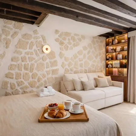 M1 - Magnificent In Le Marais's Heart * Paris