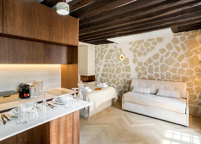 M1 - Magnificent In Le Marais's Heart 아파트