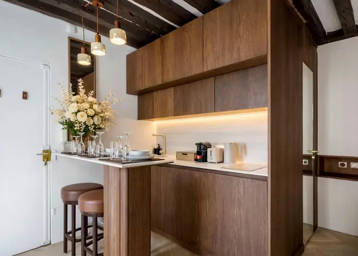 M1 - Magnificent In Le Marais's Heart Paris